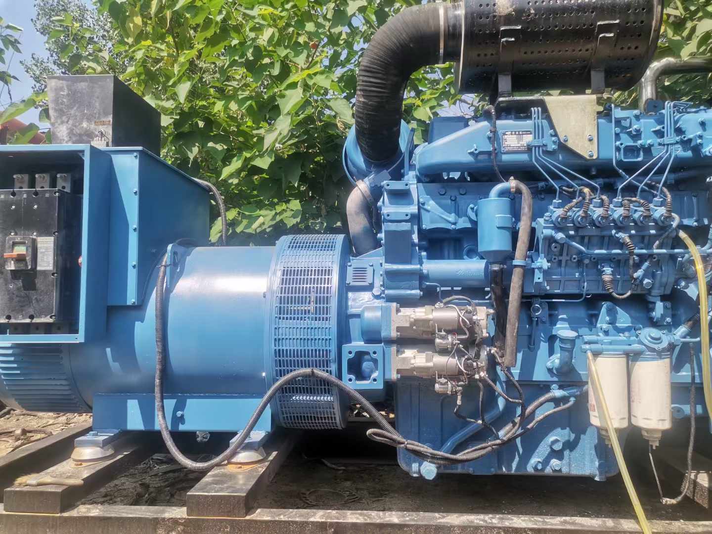洞口详细说明降低 800kW 柴油发电机输出电流波动的方法